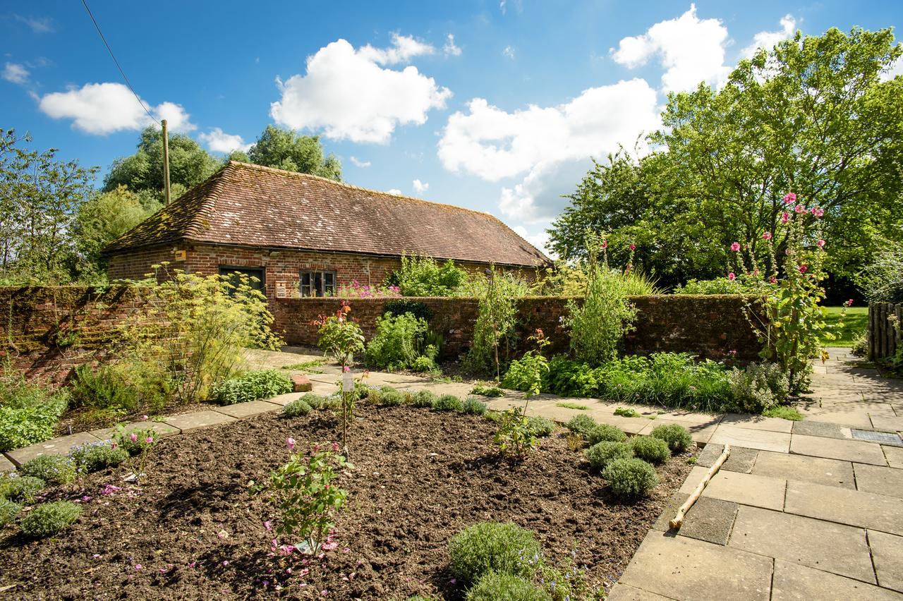 All Hallows Farmhouse 호텔 Wimborne Saint Giles 외부 사진